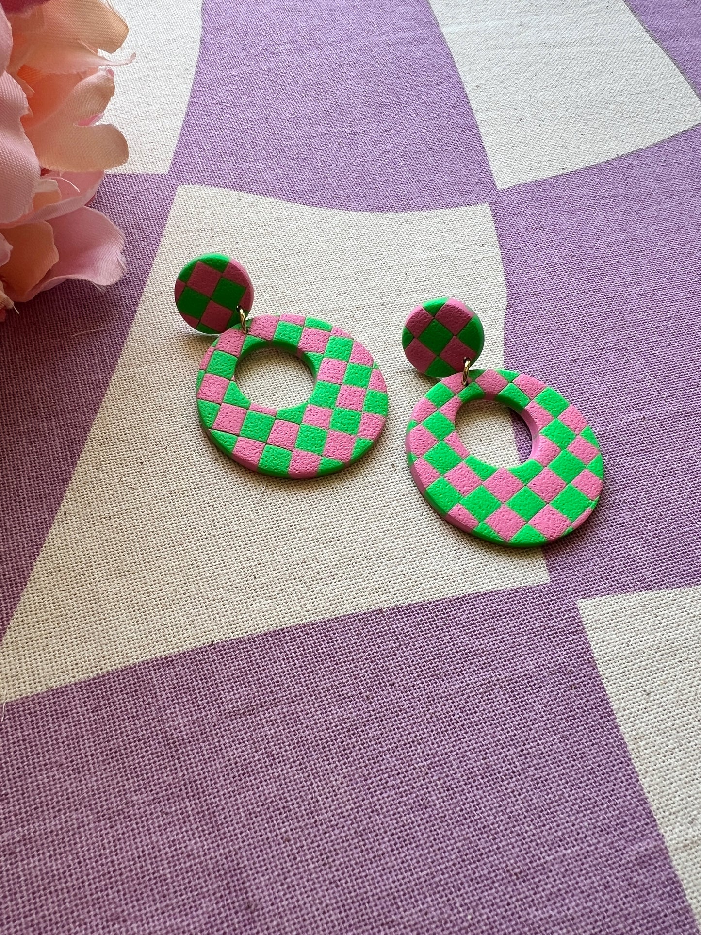 Checkered Mod Hoops in Sour Watermelon